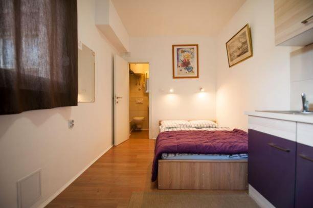 Centar 2 Private Room With Ensuite And Kitchenette สปลิท ภายนอก รูปภาพ